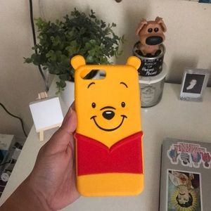 Adorable Winnie the Pooh iPhone 7/8 Plus case!